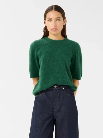 Gestuz Alpha pullover tee - Posy green