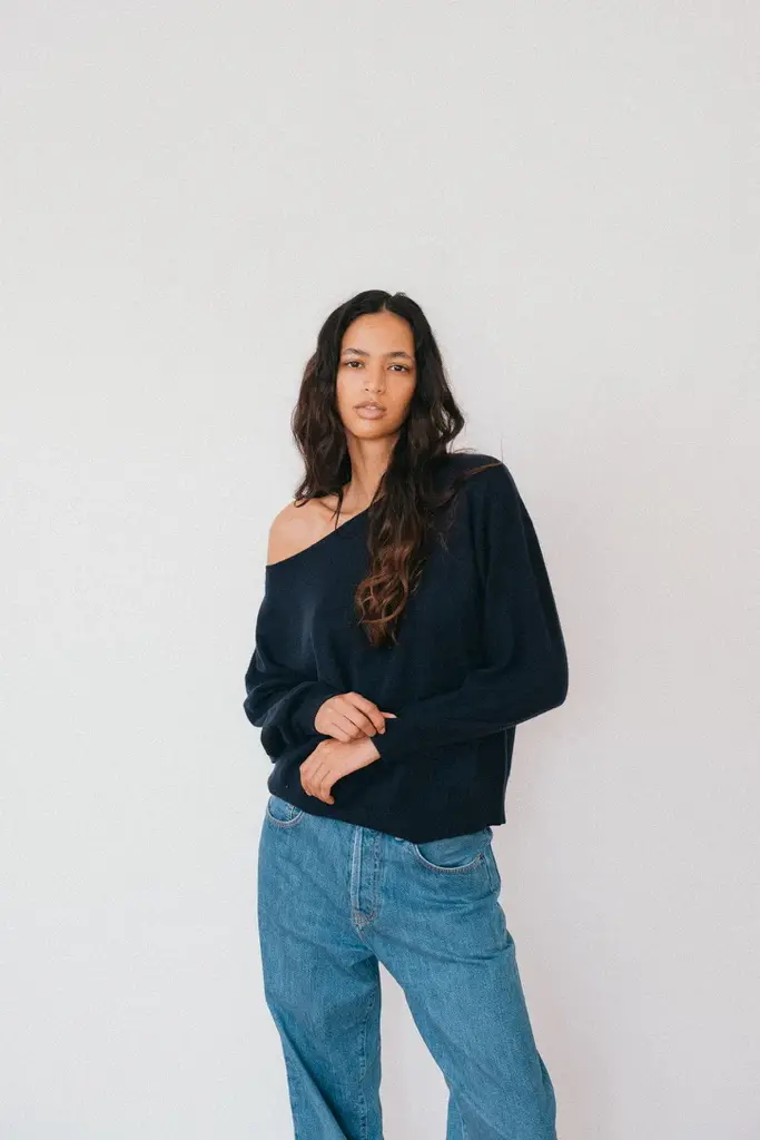 Raff Collective Emma Pull - Navy