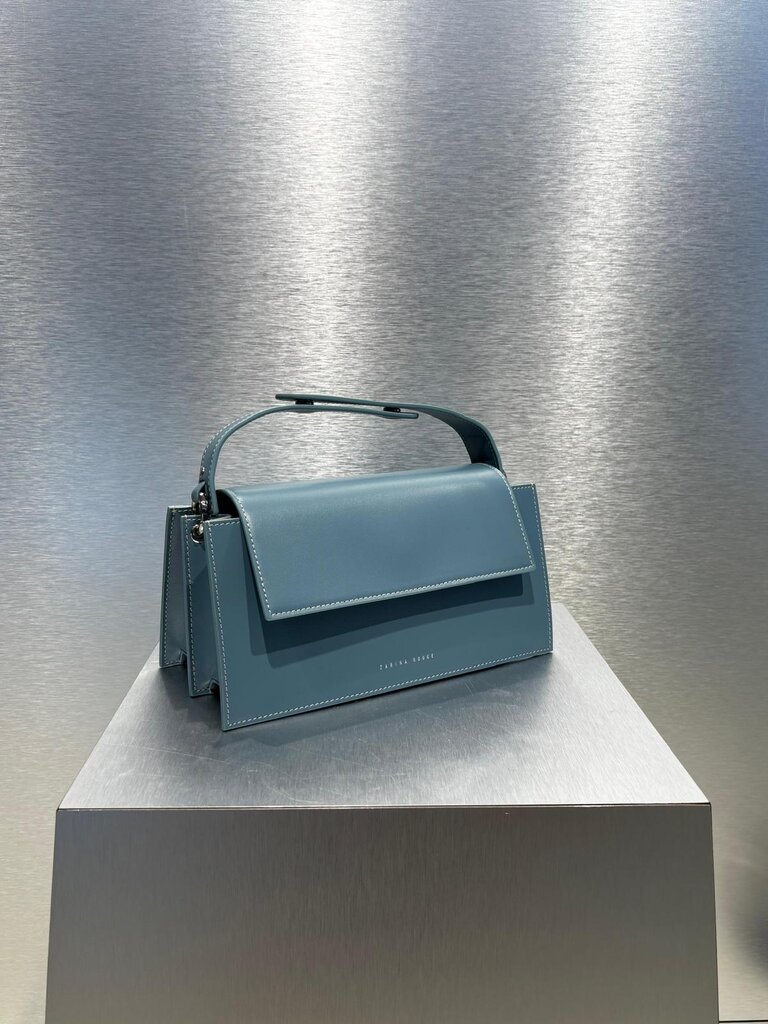 Zarina Rouge Leo Handbag - Frost