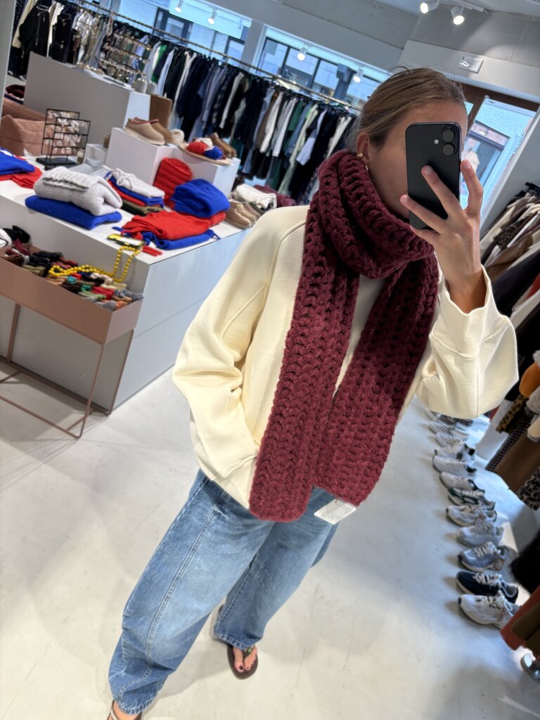 LN Knits Chunky Scarf - Burgundy