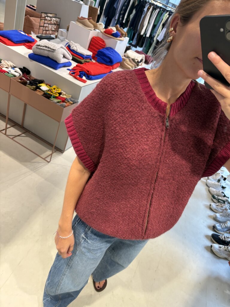 LN Knits Billy Bodywarmer - Burgundy