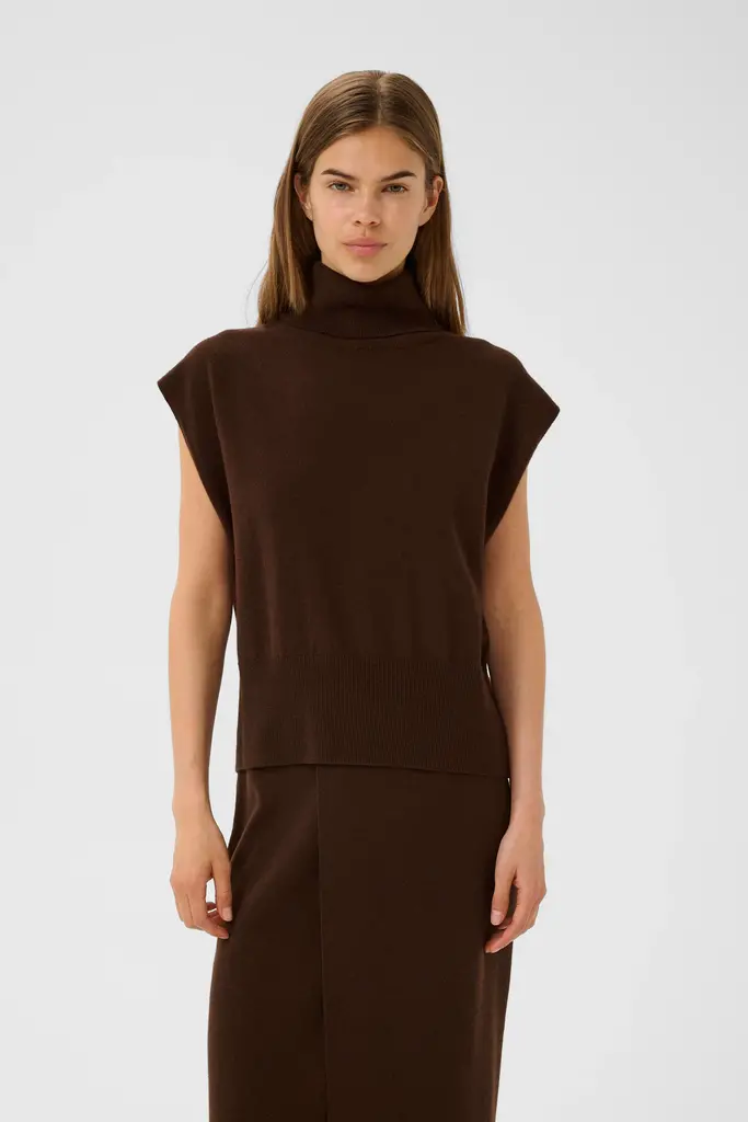 Gestuz Manzi Waistcoat - Deep Burnt Brown