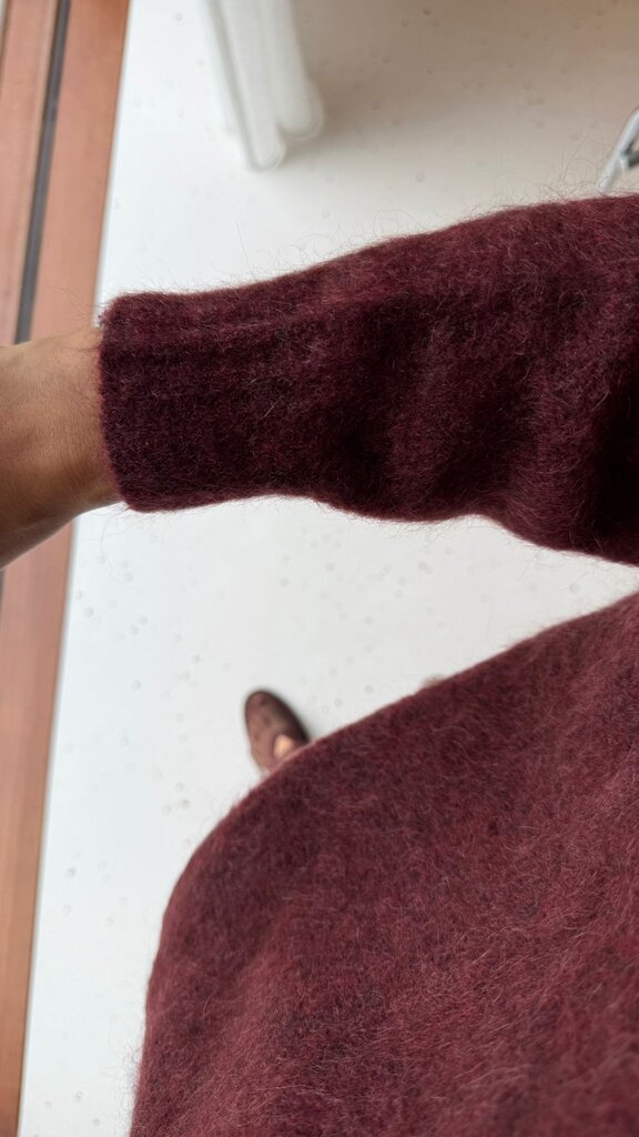 No Man's Land Knitted Turtleneck - Burgundy
