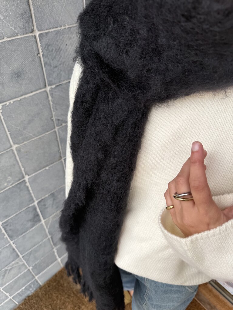 Hinterveld Snuggle Scarf - Black