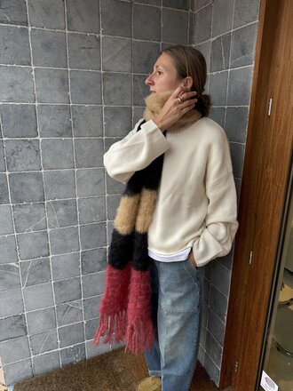 Hinterveld Striped Snuggle Scarf - Ice Coffee/Black/Maroon