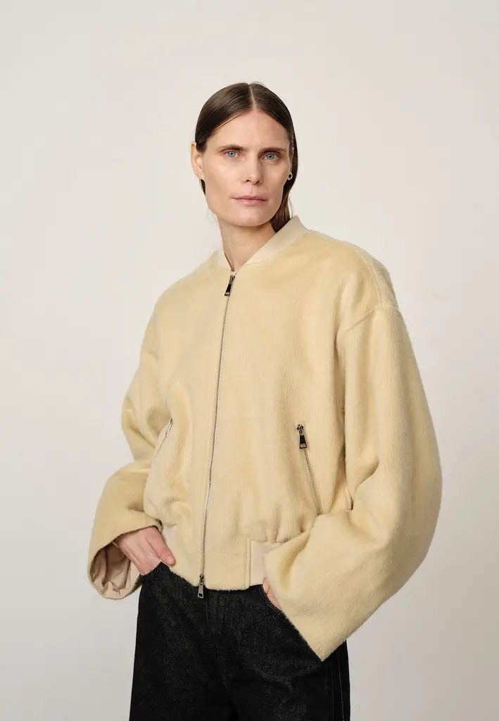 Birgitte Herskind Monica Bomber - Sage