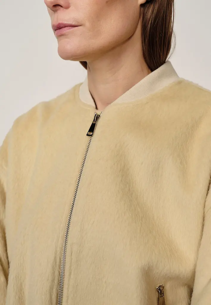 Birgitte Herskind Monica Bomber - Sage