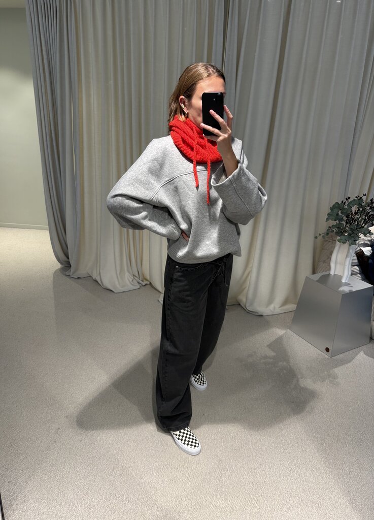 Mel Antwerp Santa Sweater - Grey