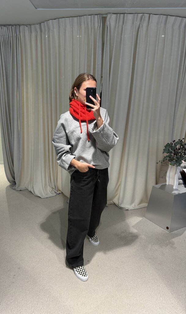 Mel Antwerp Santa Sweater - Grey