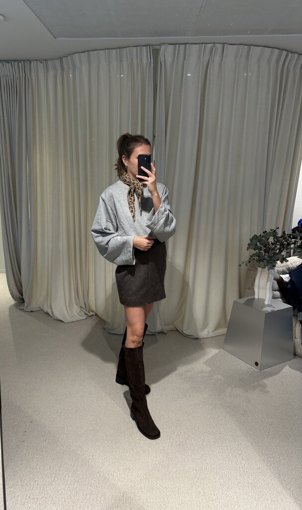 Mel Antwerp Crunch Sweater - Grey