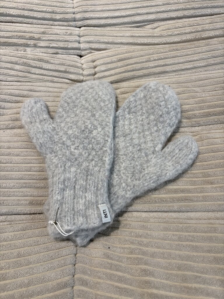 INTI Wantes Con Dedo Gloves - Silver