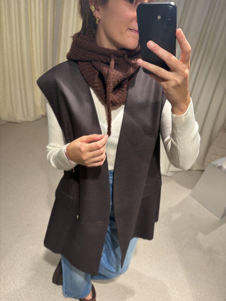 ONE and OTHER Truly Waistcoat - Chocolate