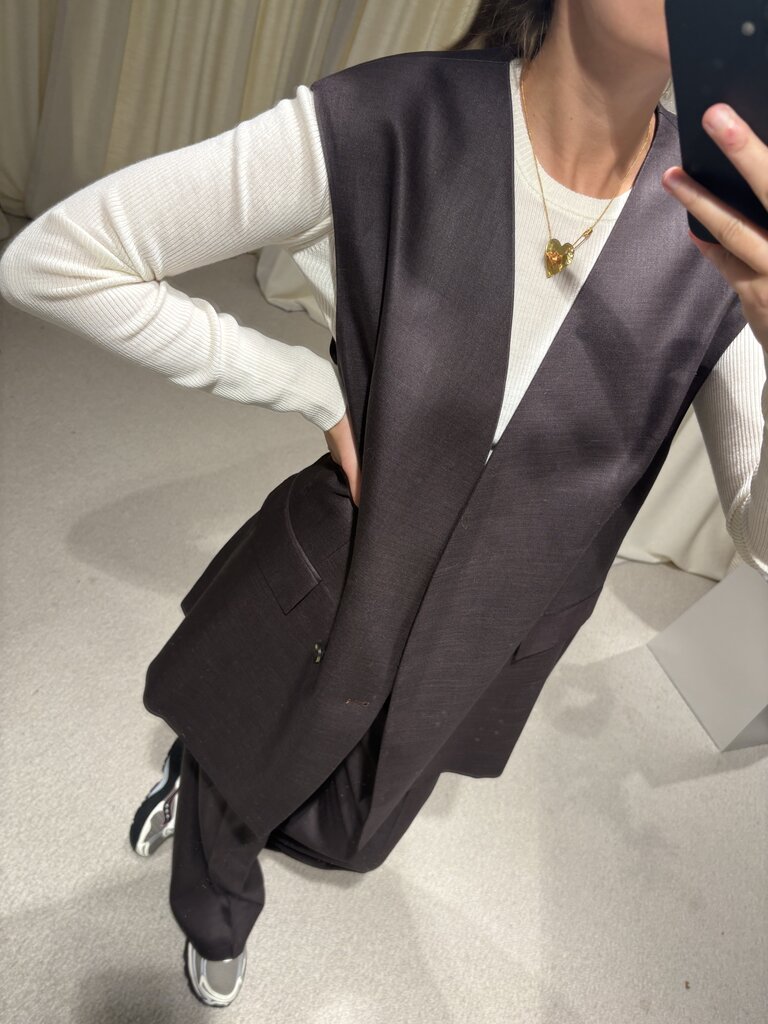 ONE and OTHER Truly Waistcoat - Chocolate