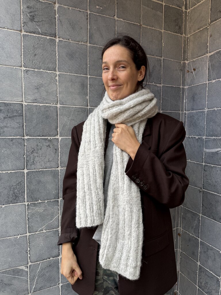 INTI Perdida Knitted Scarf - Silver