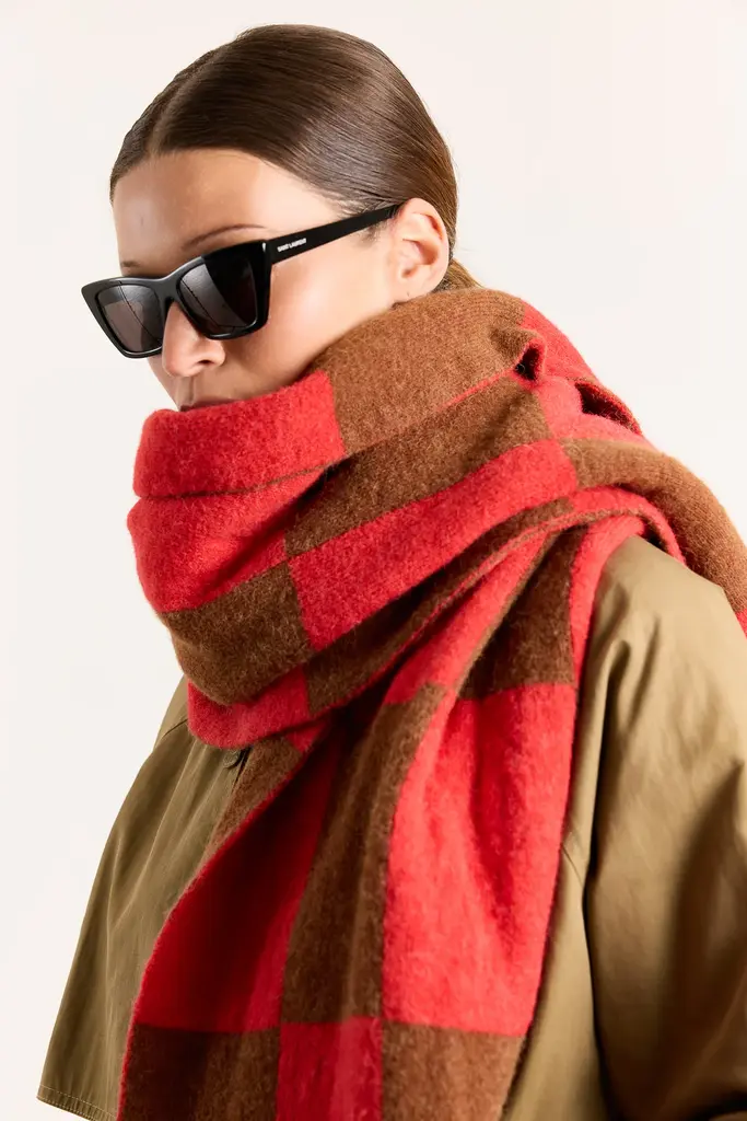 Studio Clique Suzy scarf - Red/ brown checks