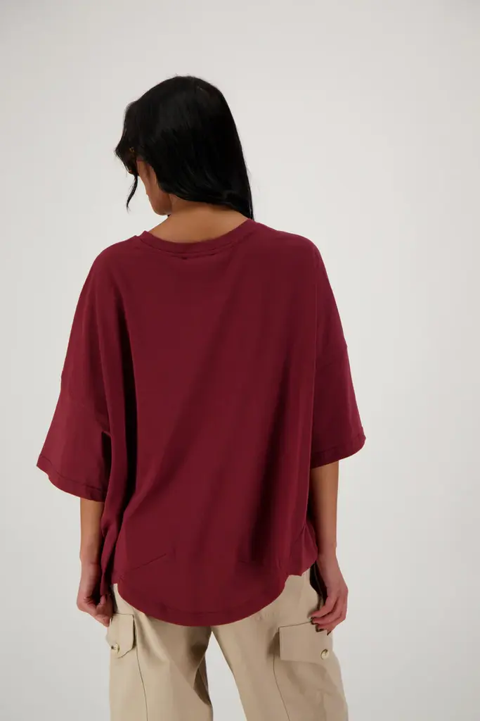 Rae Keanu tee - Burgundy