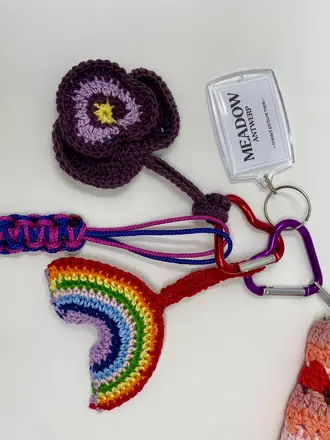 Meadow Bagcharm rainbow/ violet