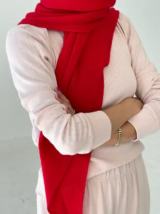 Le Bon Shoppe Cashmere Triangle Shawl - Red