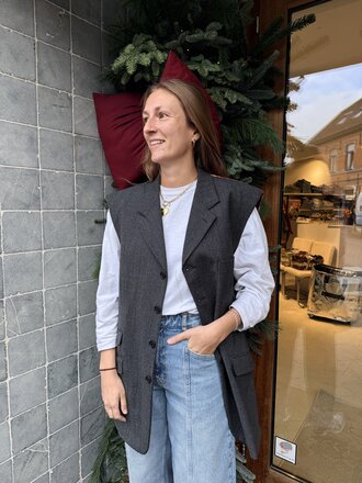 ATTIRE Attire Gilet Designer Back - 9