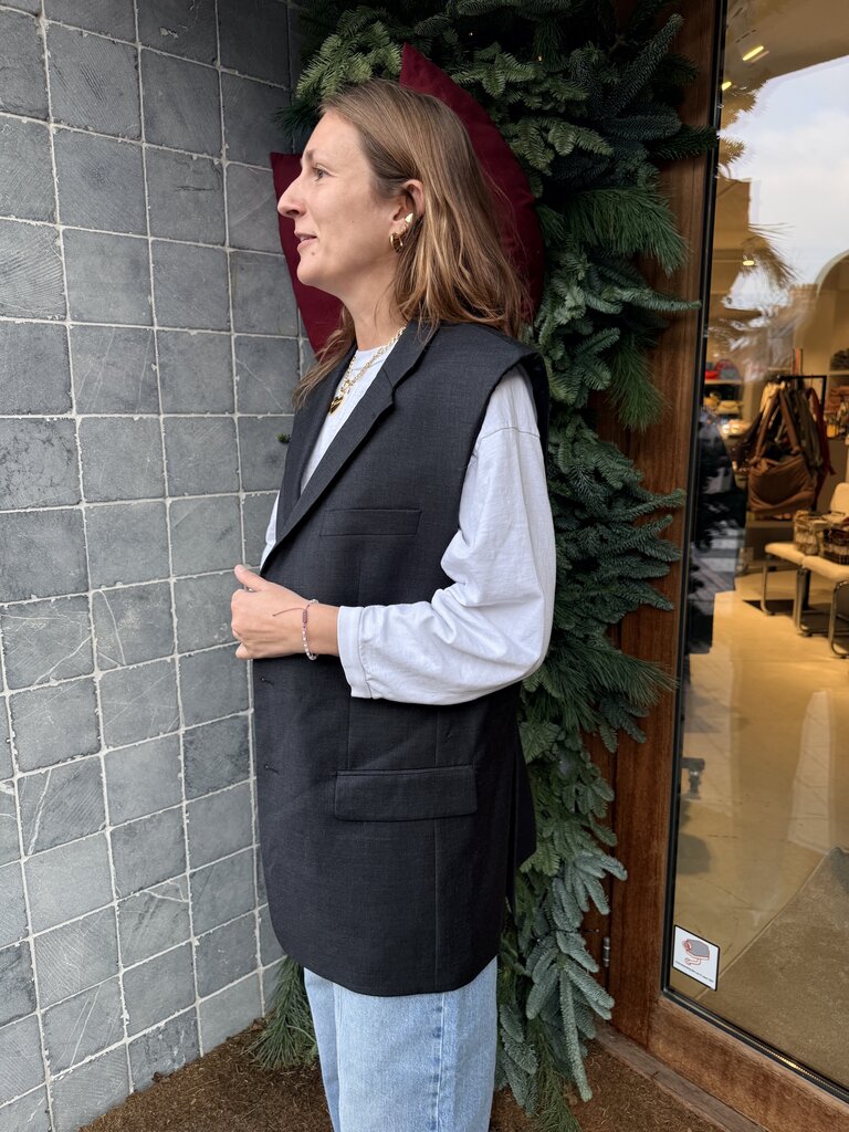 ATTIRE Attire Gilet Designer Back - 6