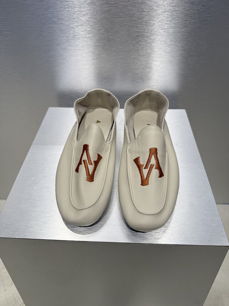 AVDW AV Loafer - Pistache