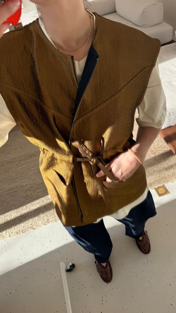 AVDW Brocy Sleeveless Jacket - Gold