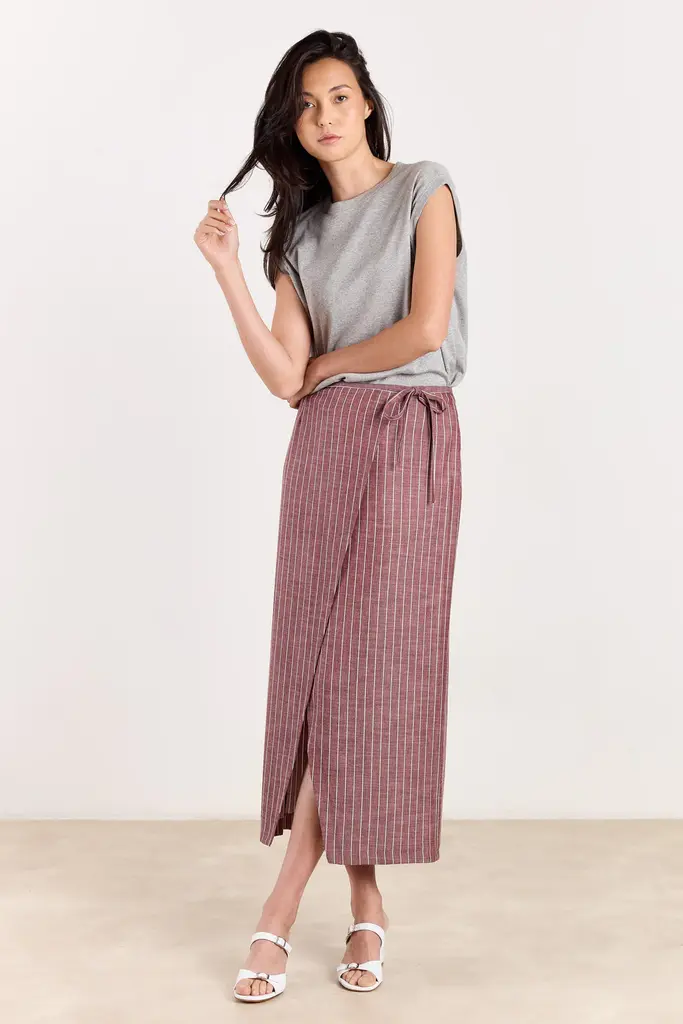 Studio Clique Jade Skirt - Cranberry