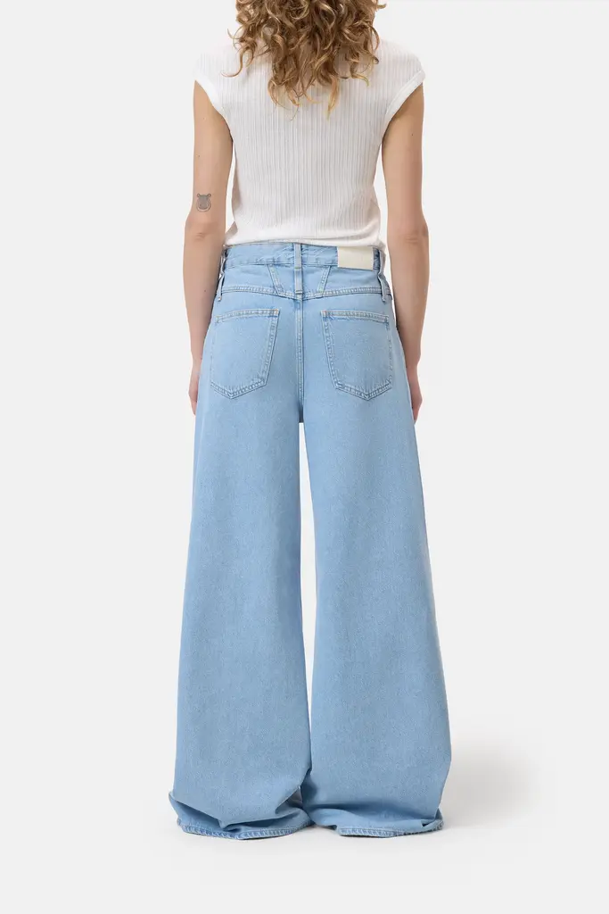 Closed Zoya-X Jeans - Light Blue L:32