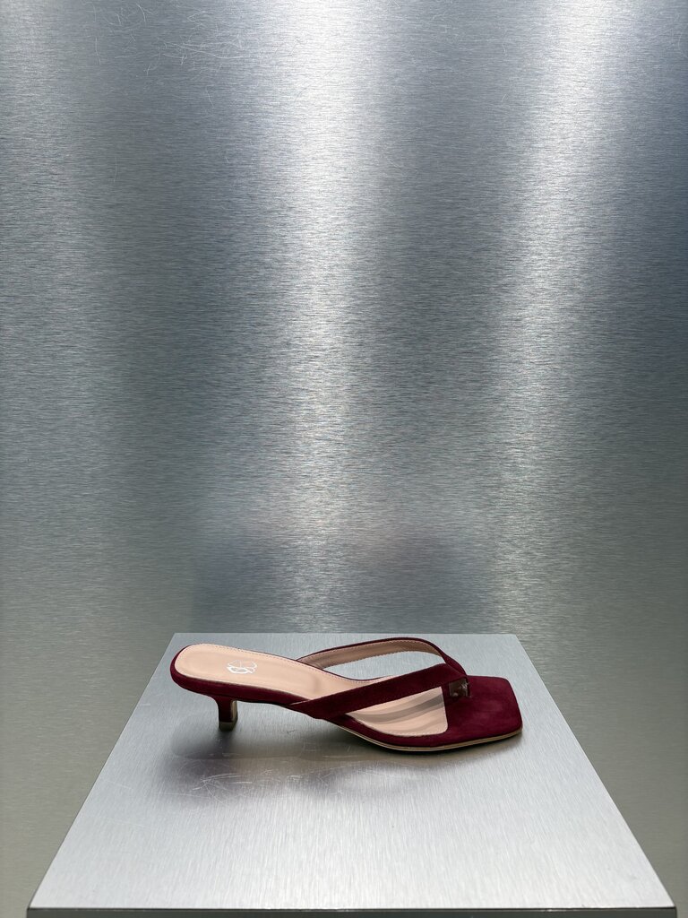 ODARE Cora Kitten Heels - Camoscio Bordeaux