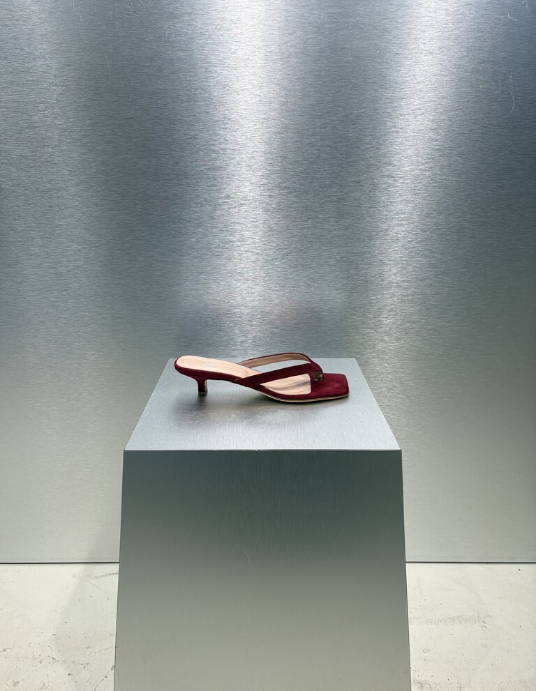 ODARE Cora Kitten Heels - Camoscio Bordeaux