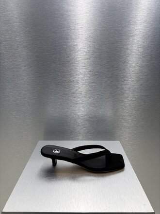 ODARE Cora Kitten Heels - Camoscio Nero