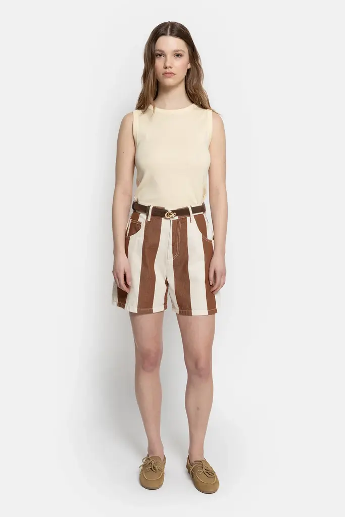 Âme Antwerp Nanny Shorts - White/Camel