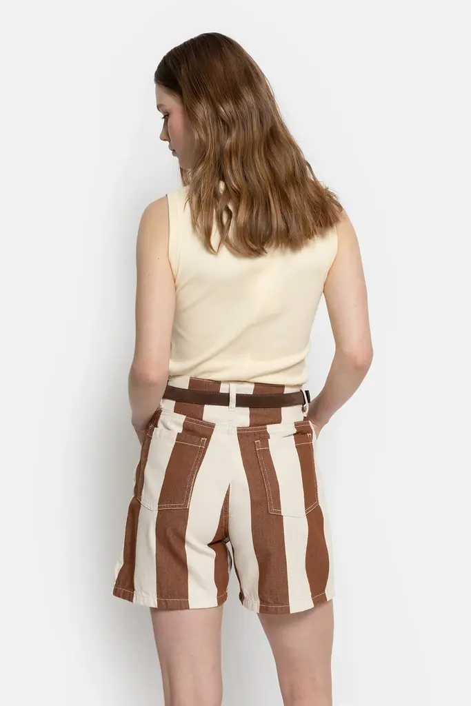 Âme Antwerp Nanny Shorts - White/Camel