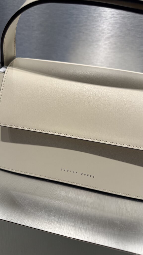 Zarina Rouge Leo Handbag - Marshmellow