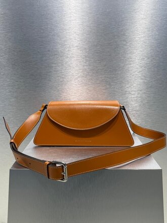 Zarina Rouge Rosie Handbag - Peanut Butter Patent