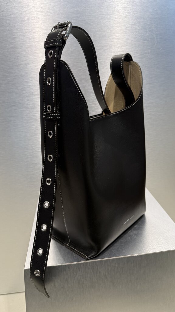 Zarina Rouge Liz Bucket Handbag - Black