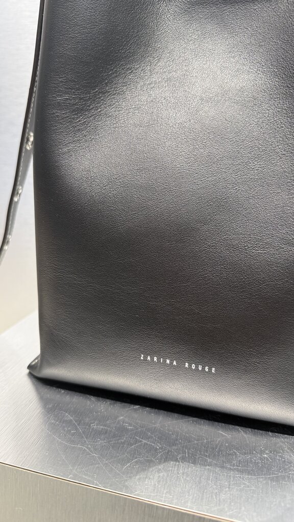 Zarina Rouge Liz Bucket Handbag - Black