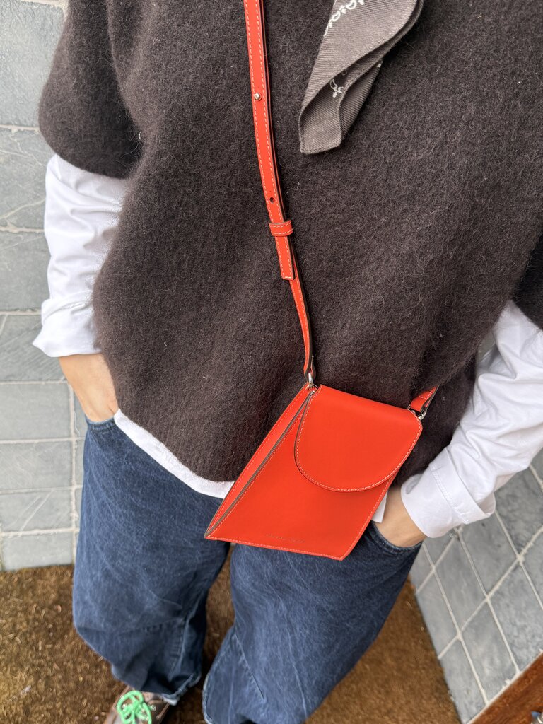 Zarina Rouge Billie Phone Pouch - Mango