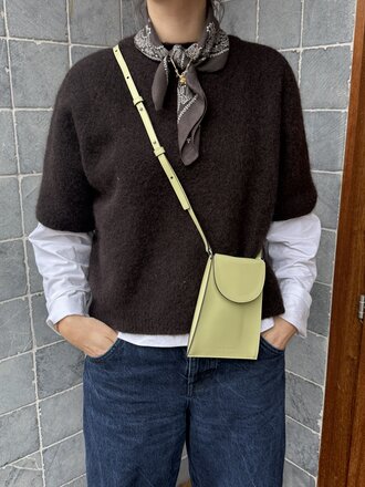 Zarina Rouge Billie Phone Pouch - Pistachio