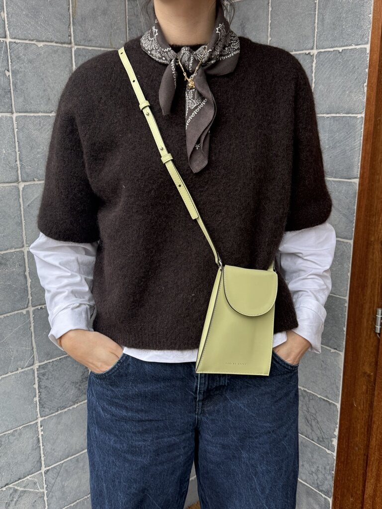 Zarina Rouge Billie Phone Pouch - Pistachio