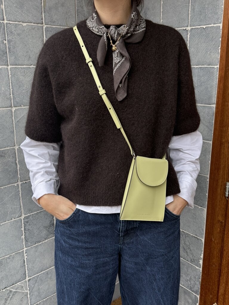 Zarina Rouge Billie Phone Pouch - Pistachio