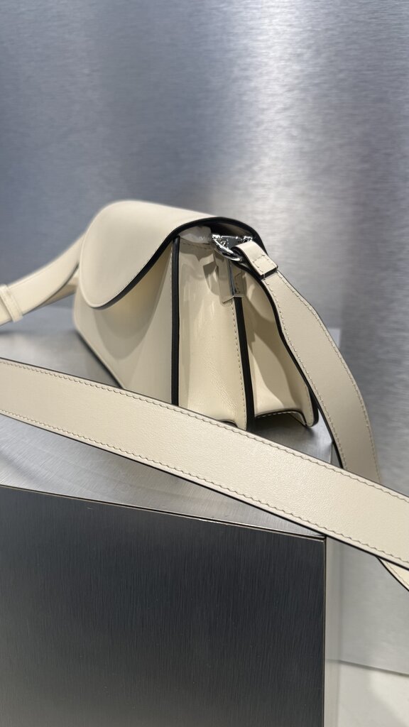 Zarina Rouge Rosie Handbag - Marshmellow