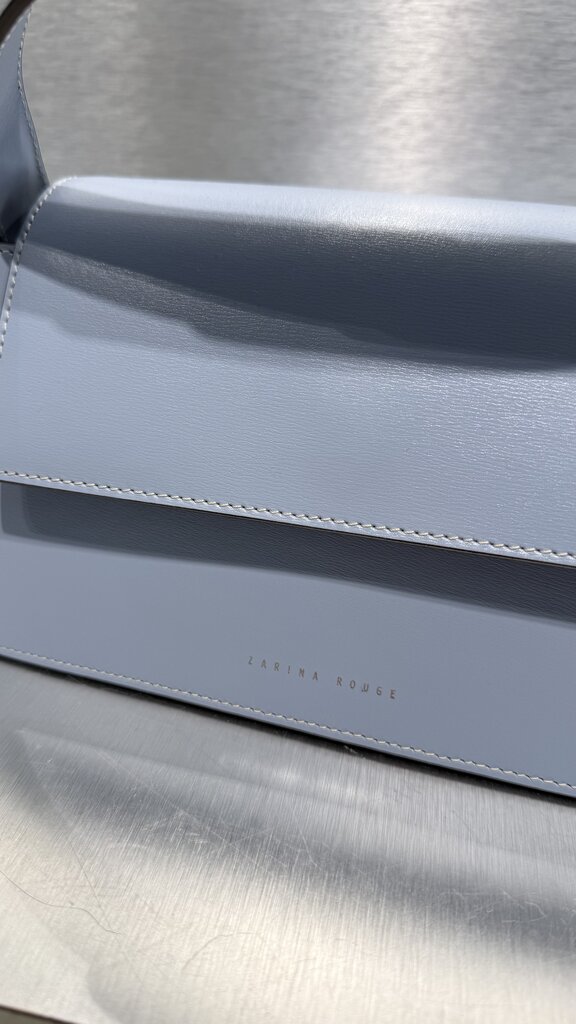 Zarina Rouge Leo Handbag - Ice Patent