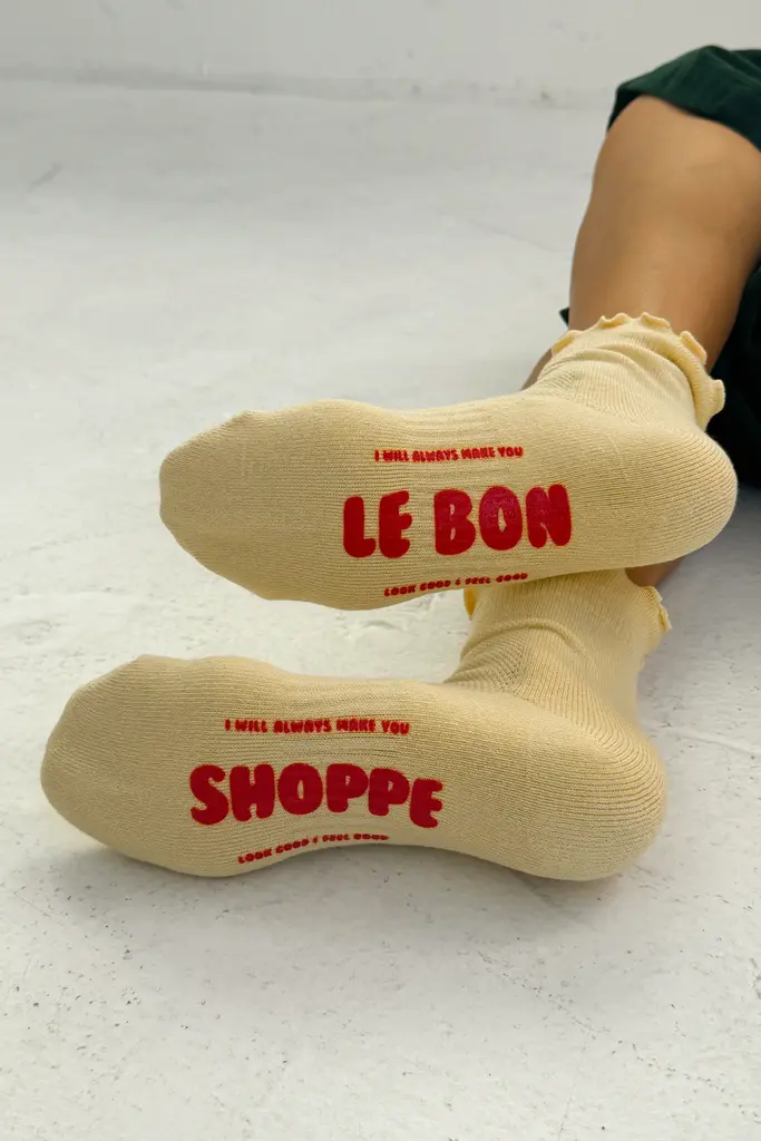Le Bon Shoppe Ruffled Hugger Crew Socks - Banana Cream/Red