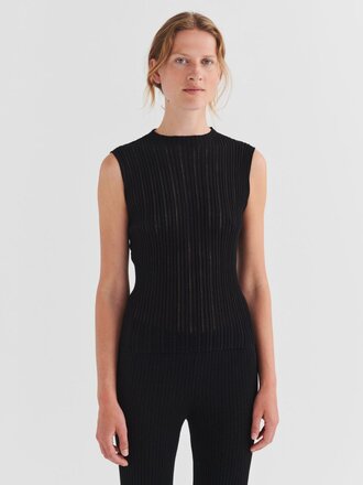 FUB High Twist Top - Black