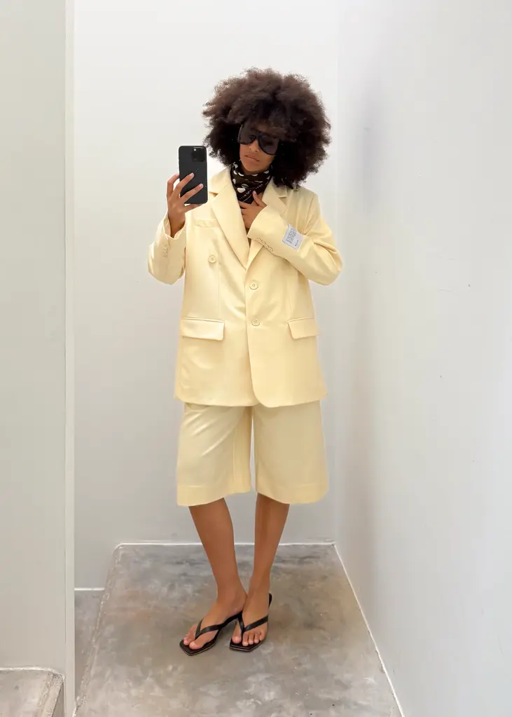 NOTED Carli blazer - Butter yellow