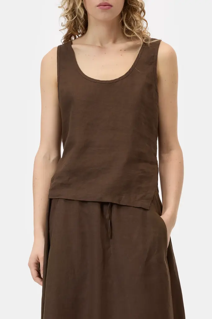 Closed Linnen Tank Top - Brown
