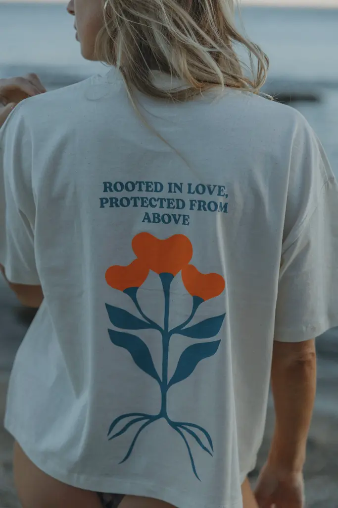 LN Knits Rooted in Love, Protected From Above' T-shirt - Cream