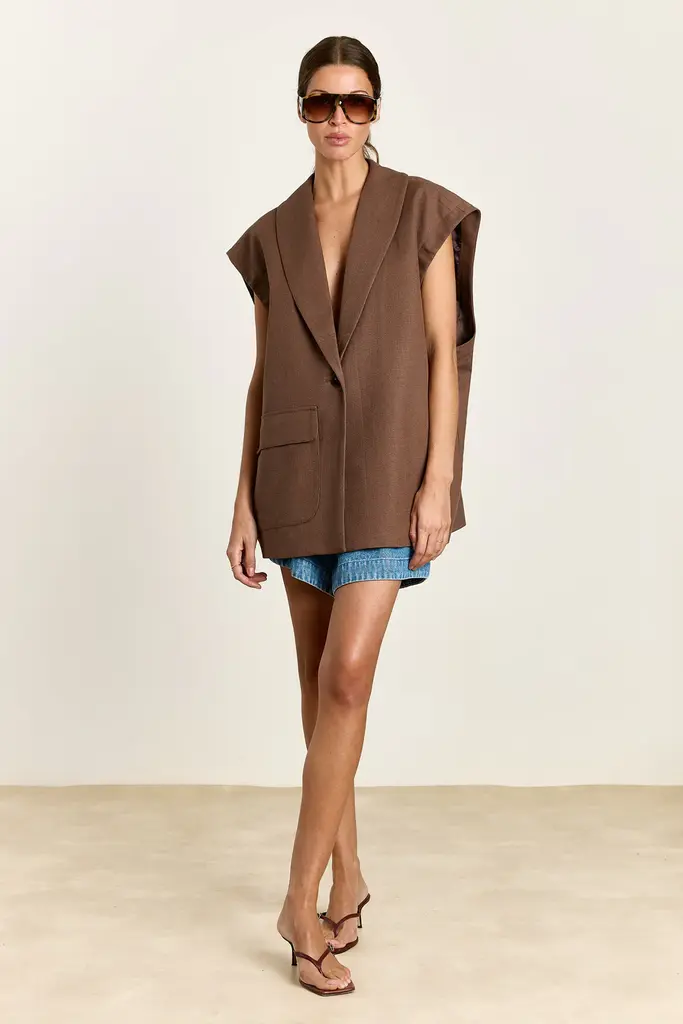 Studio Clique Taylor Sleeveless Blazer - Washed Brown