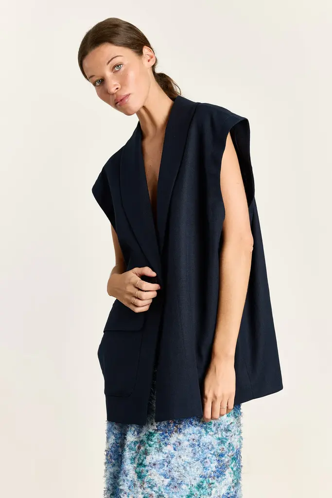 Studio Clique Taylor Sleeveless Blazer - Navy